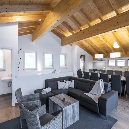 Chalet In On Slopes