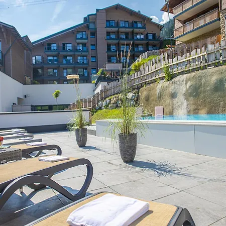 Chalet In On Slopes