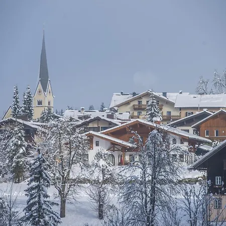 Chalet In On Slopes